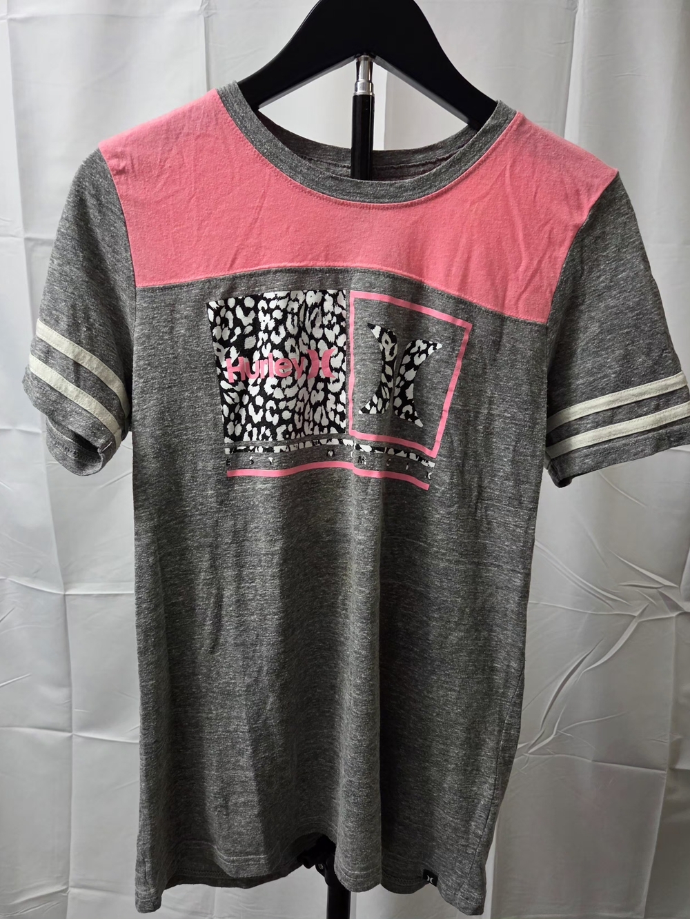 Hurley Gray Pink Colorblock Leopard Print Varsity Graphic Tee